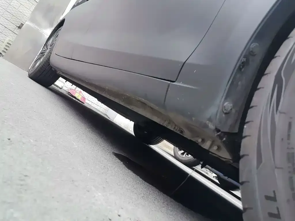 Hongqi H5 Classic Facelift 1.5T DCT Flag Rhythm Edition 2022 — фото 16