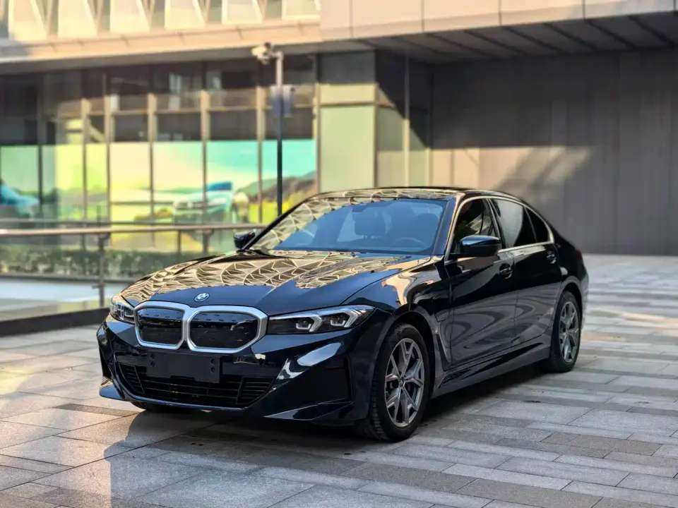 BMW i3 eDrive 35 L 2024