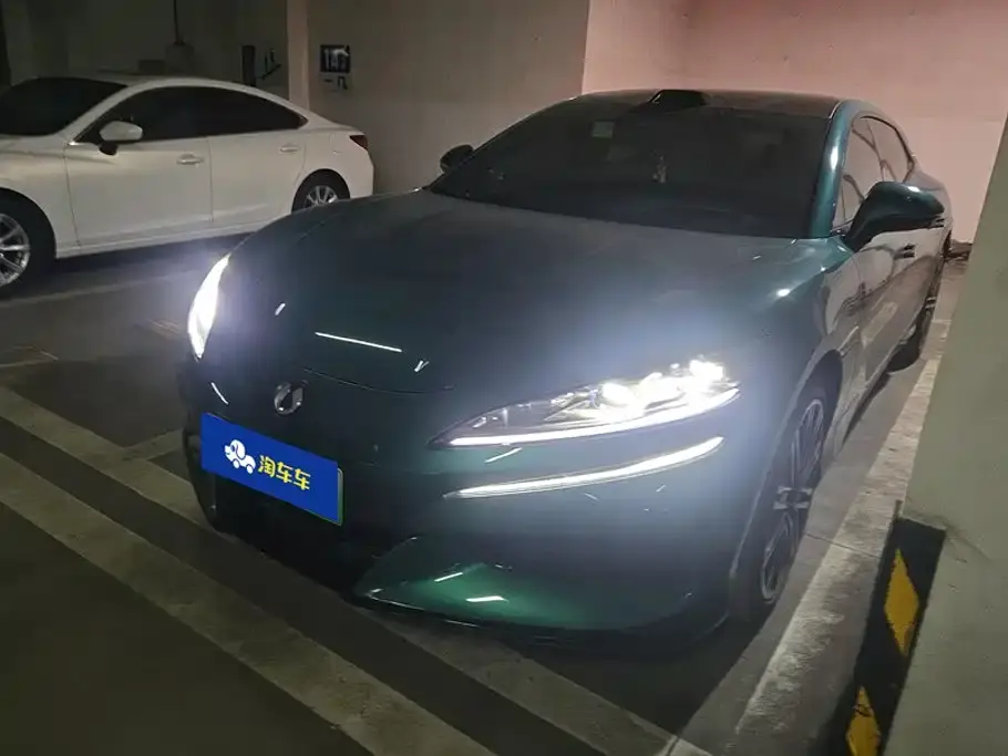 Denza Z9GT Model Yi San Fang Flash Charge Performance Edition 2026