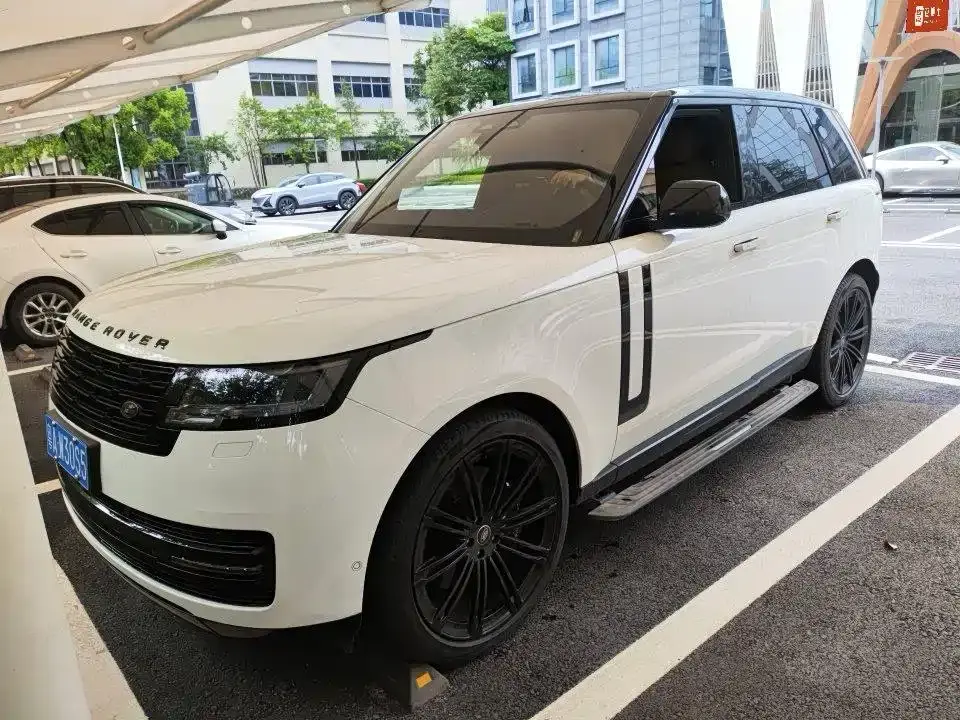 Land Rover Range Rover 3.0 L6 360PS Golden Age Edition 2023