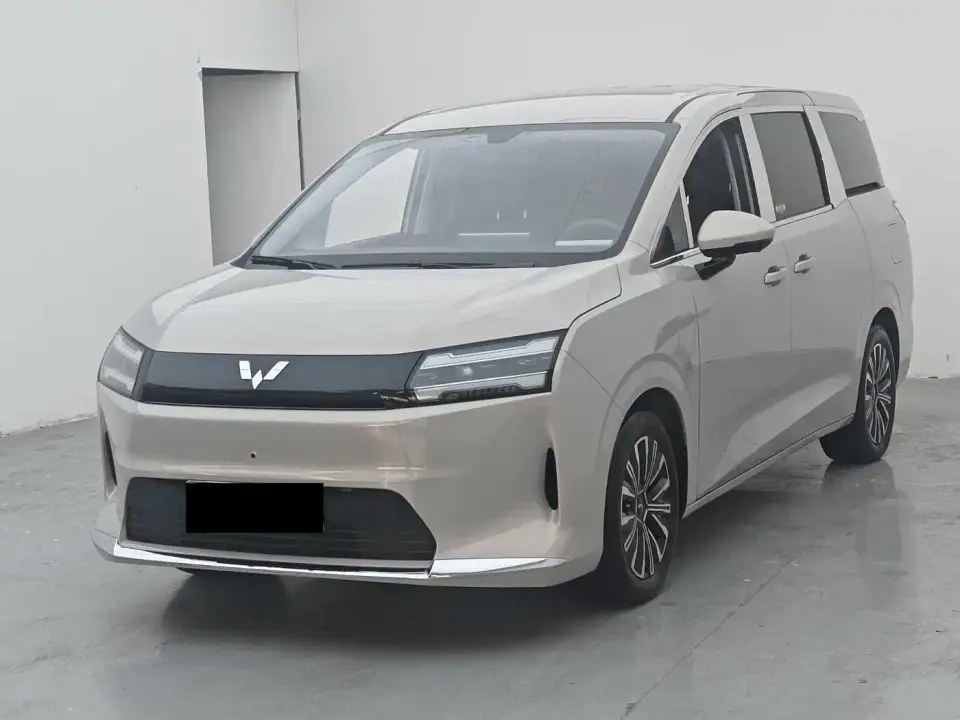 Wuling Motors Xingguang 730 New Energy Model Pure Electric Base Version 2026