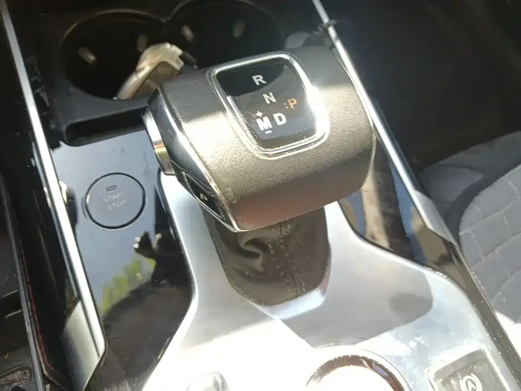 Hongqi HS5 2.0T Smart Connect Enjoy Edition 2021 — фото 15