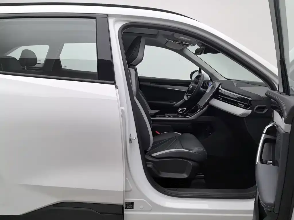 Geely Boyue L 1.5TD DCT Glory Edition 2024 — фото 23