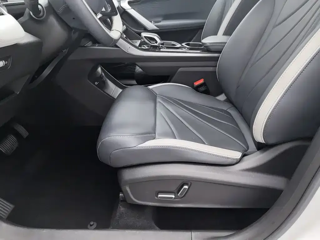 Geely Boyue L 1.5TD DCT Glory Edition 2024 — фото 20