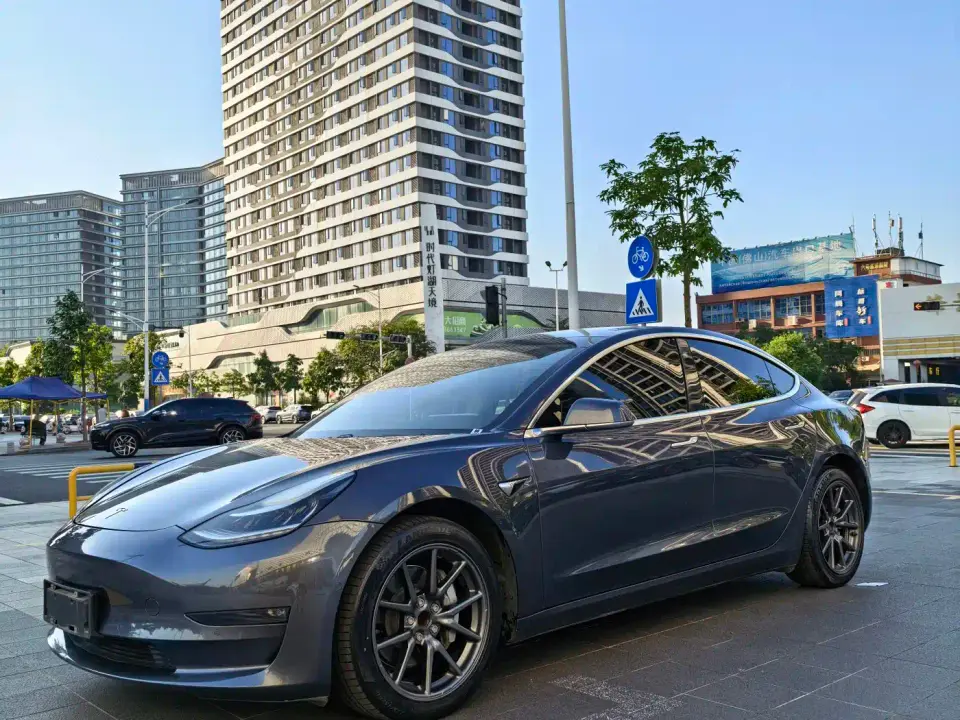 Tesla Model 3 Facelift Long Range Rear-Wheel Drive 2020