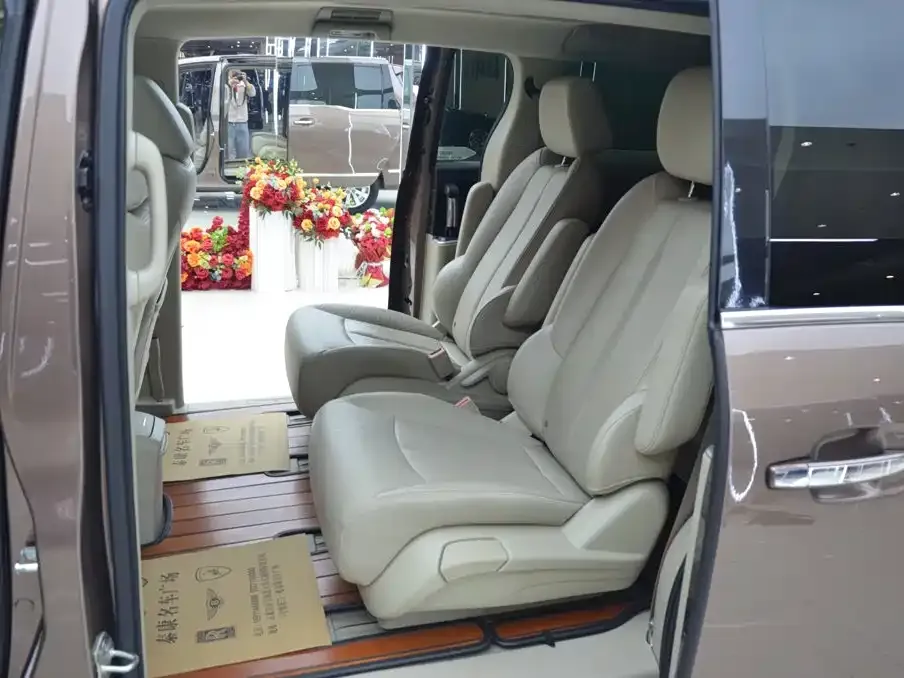 Buick GL8 28T Luxury Model China VI 2020 — фото 5