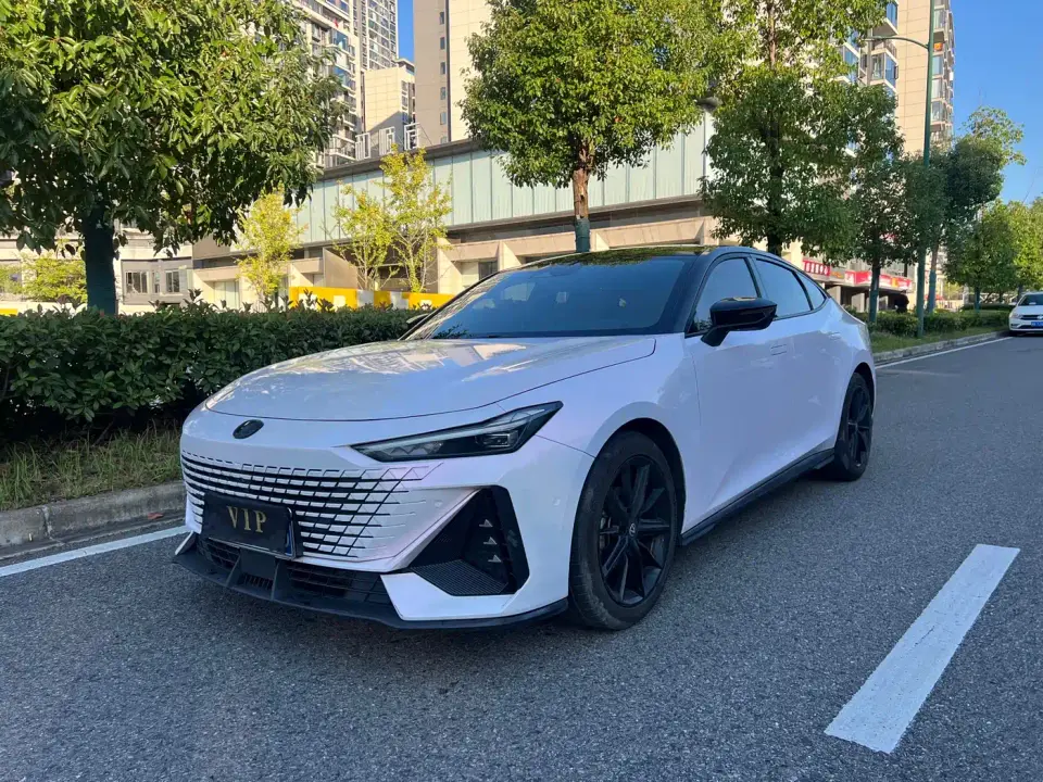 Changan UNI-V 1.5T Premium Model 2022