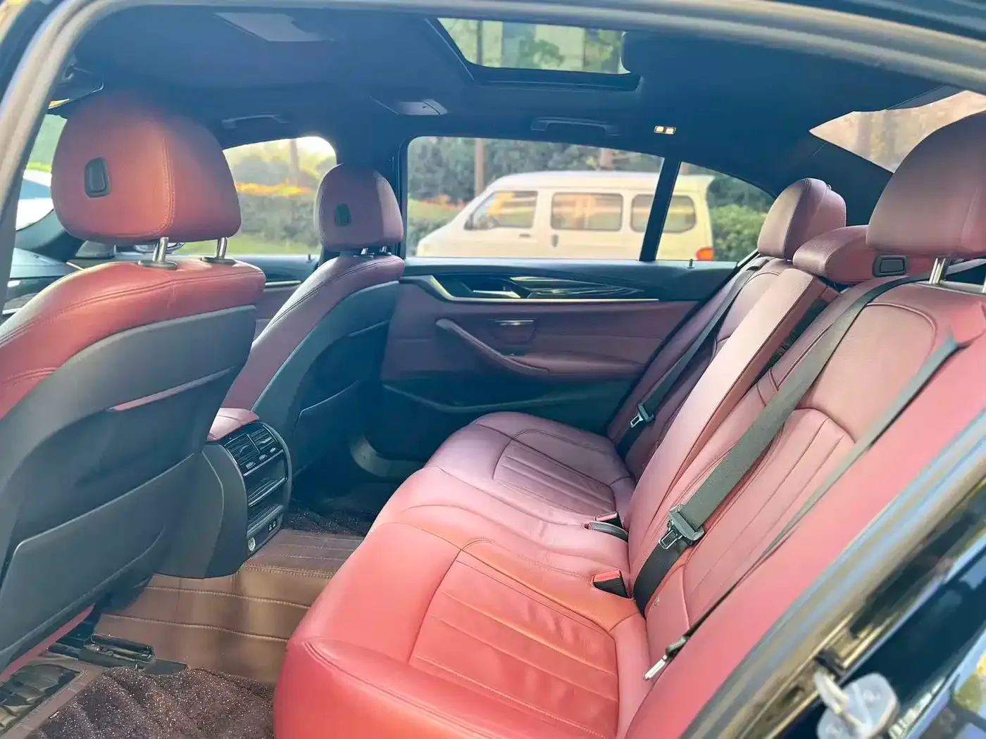 BMW 5 Series 530Li Leading M Sport Package 2019 — фото 6