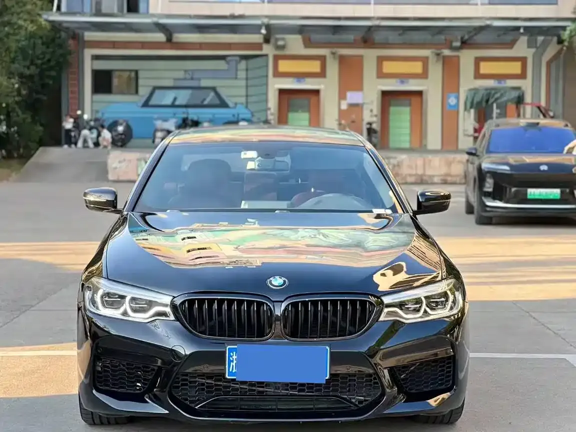 BMW 5 Series 530Li Leading M Sport Package 2019 — фото 3