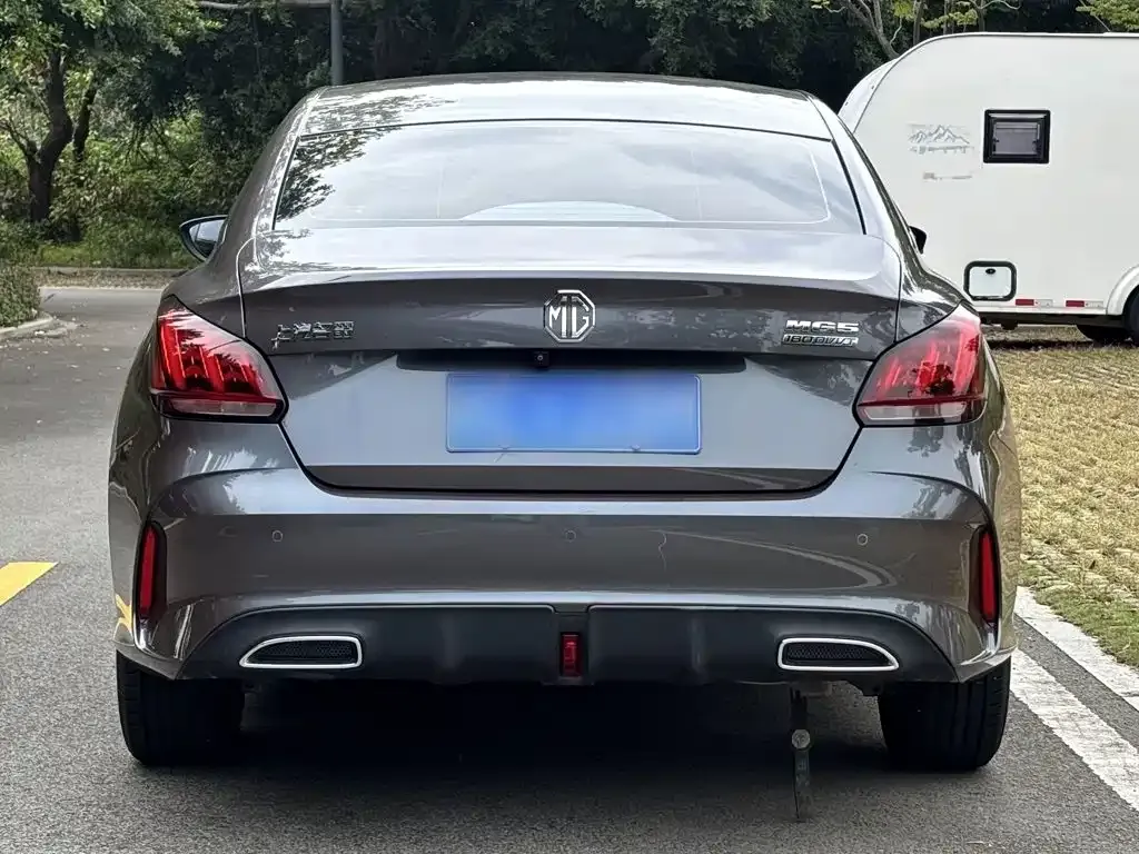 MG MG5 180DVVT CVT Youth Luxury Edition 2022 — фото 6