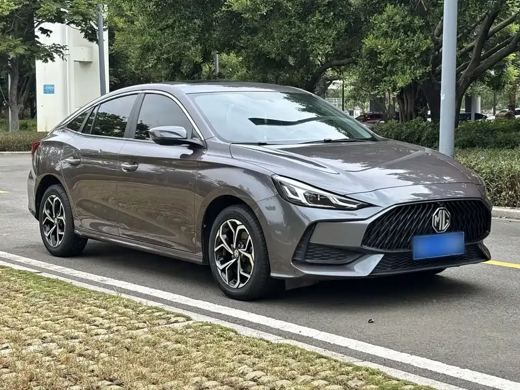 MG MG5 180DVVT CVT Youth Luxury Edition 2022 — фото 4