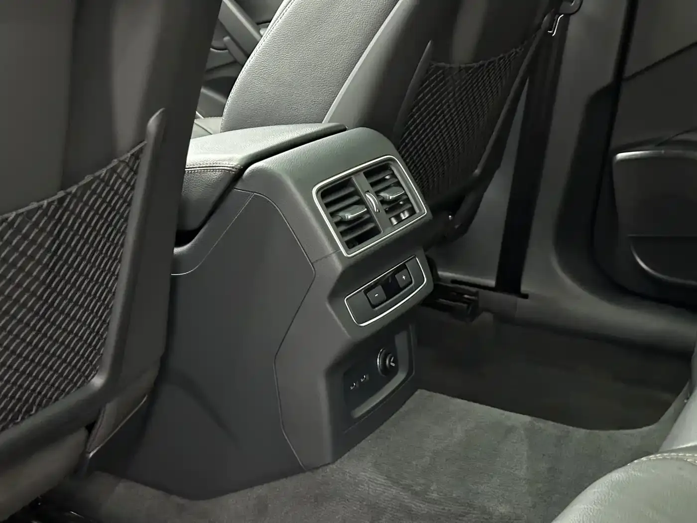 Audi Q5L 40 TFSI Prestige Progressive 2020 — фото 16