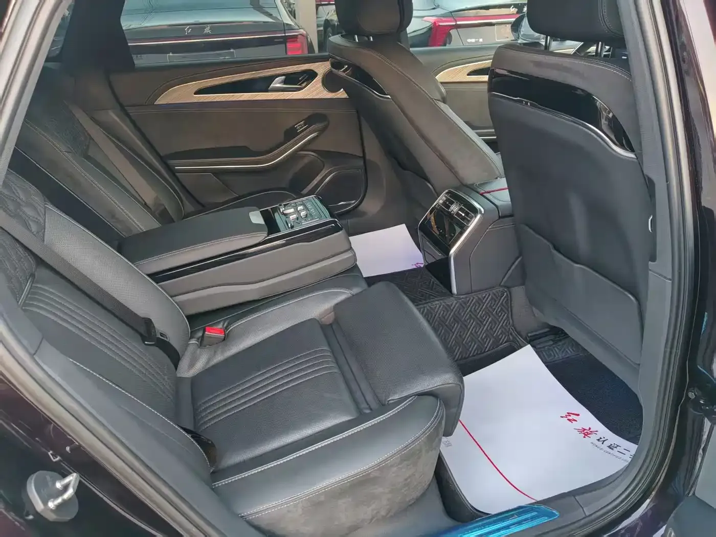 Hongqi H9 2.0T Smart Connection Qi Chang Edition 2022 — фото 6
