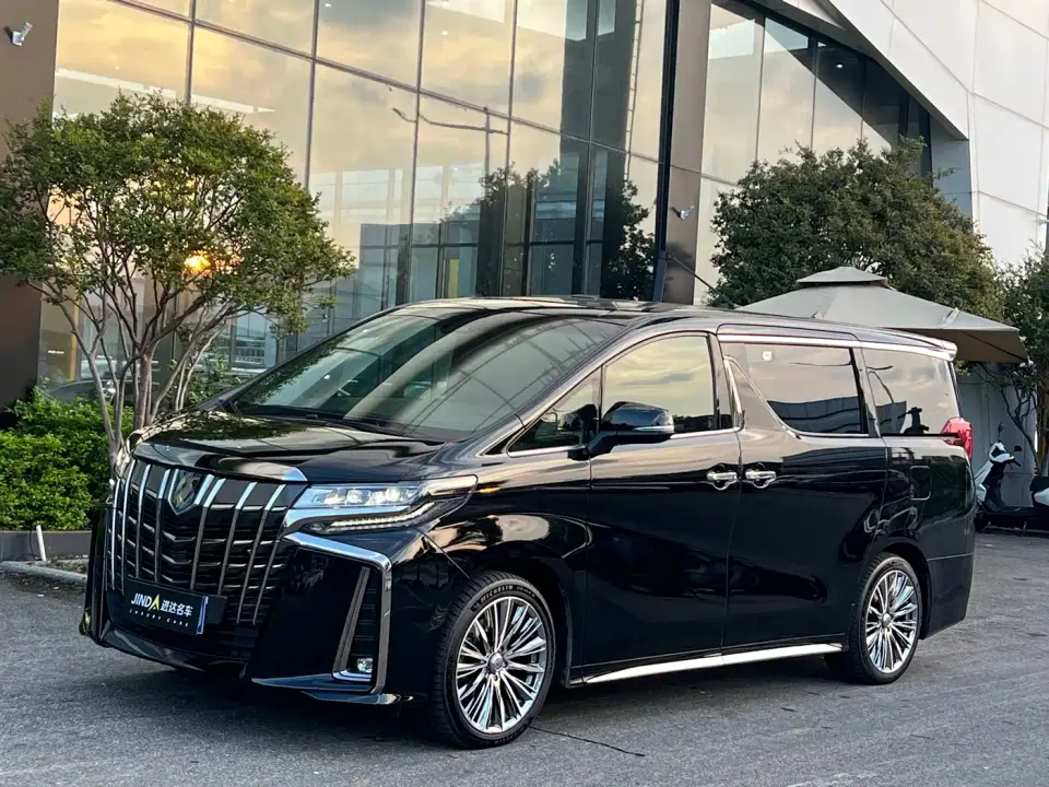 Toyota Alphard Dual Hybrid 2.5L Ultimate Gold Edition 2023