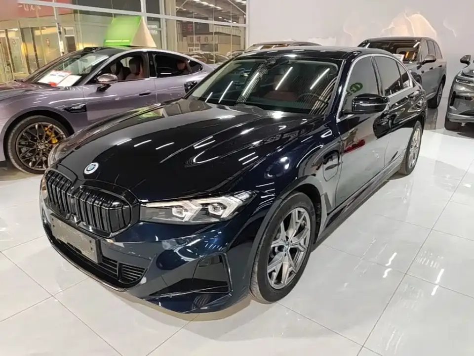 BMW i3 eDrive 35 L 2023