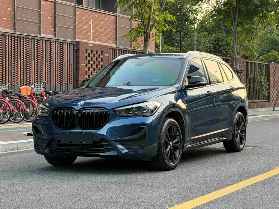 BMW X1 sDrive20Li Premium Edition 2021
