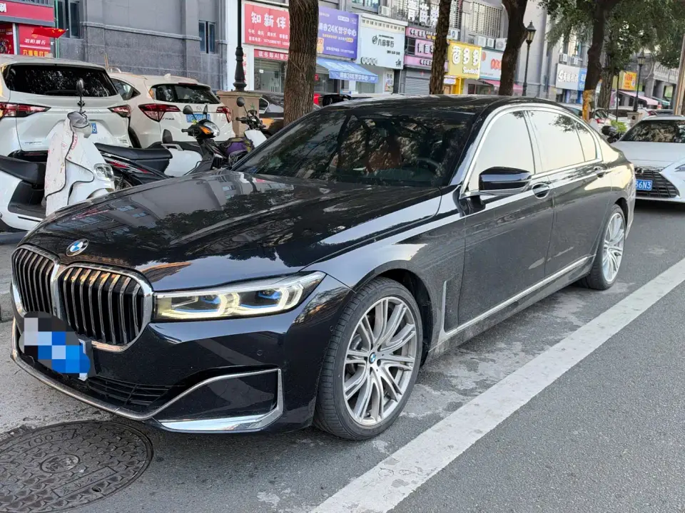 BMW 7 Series Facelift 740Li xDrive Executive M Sport Package 2020