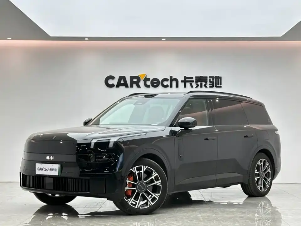 Lynk & Co 900 2.0T Ultra 2025