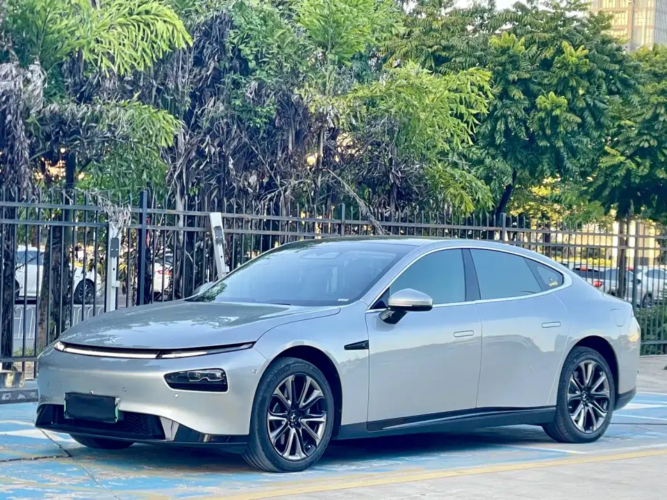 XPeng P7 Model 670E 2021