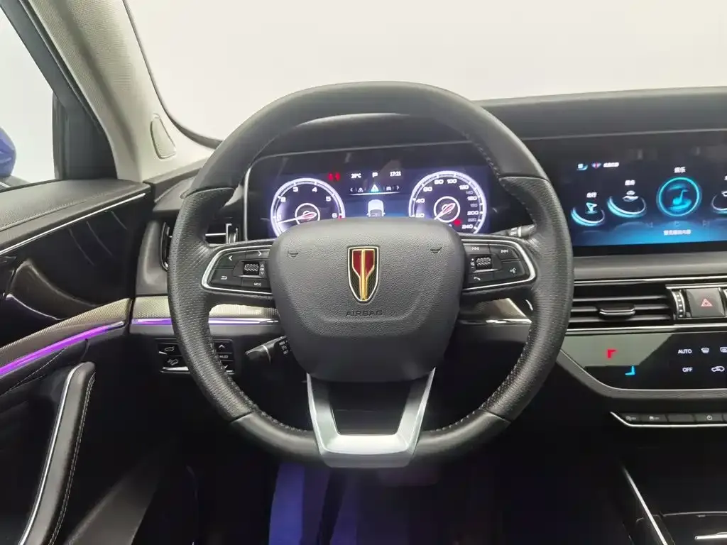 Hongqi HS5 Facelift 2.0T Smart Flag Enjoyment Edition 2022 — фото 11