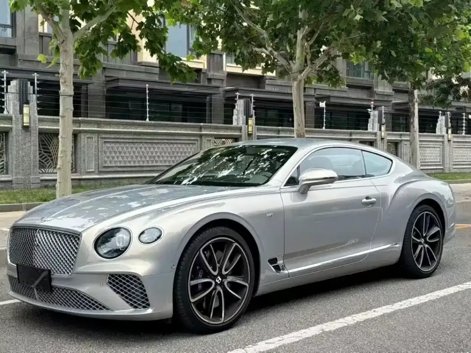 Bentley Continental 4.0T GT V8 2022