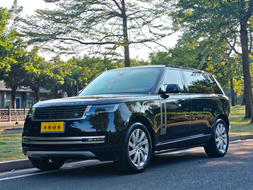 Land Rover Range Rover 3.0 L6 400PS Golden Age 7-Seater Long Wheelbase 2023
