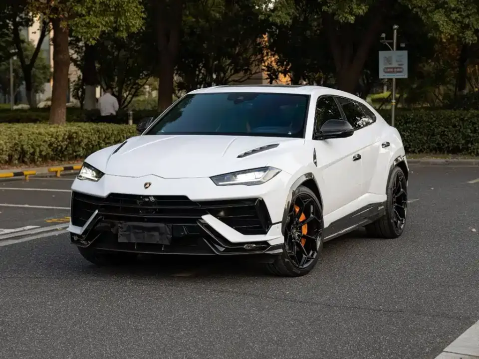 Lamborghini Urus 4.0T V8 Performante 2024