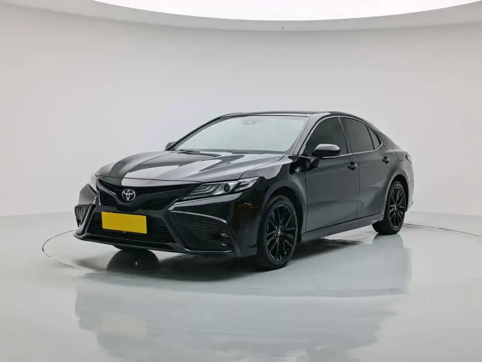 Toyota Camry 2.0S Knight Edition 2022