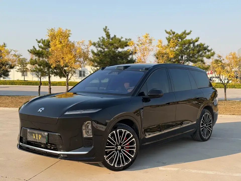 NIO ES8 Base Model 2025