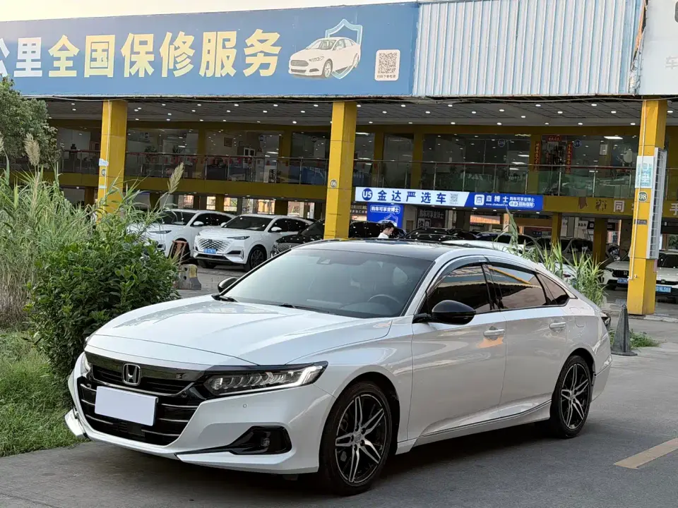 Honda Accord 260TURBO Phantom Night Premium 2022