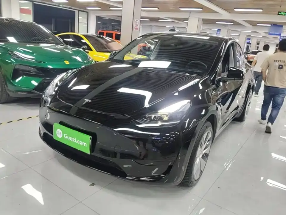 Tesla Model Y Facelift Rear-Wheel Drive Version 2023