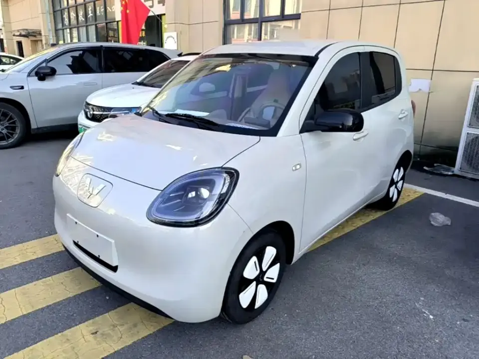 Wuling Motors Hongguang MINIEV 4-Door Advanced 2025