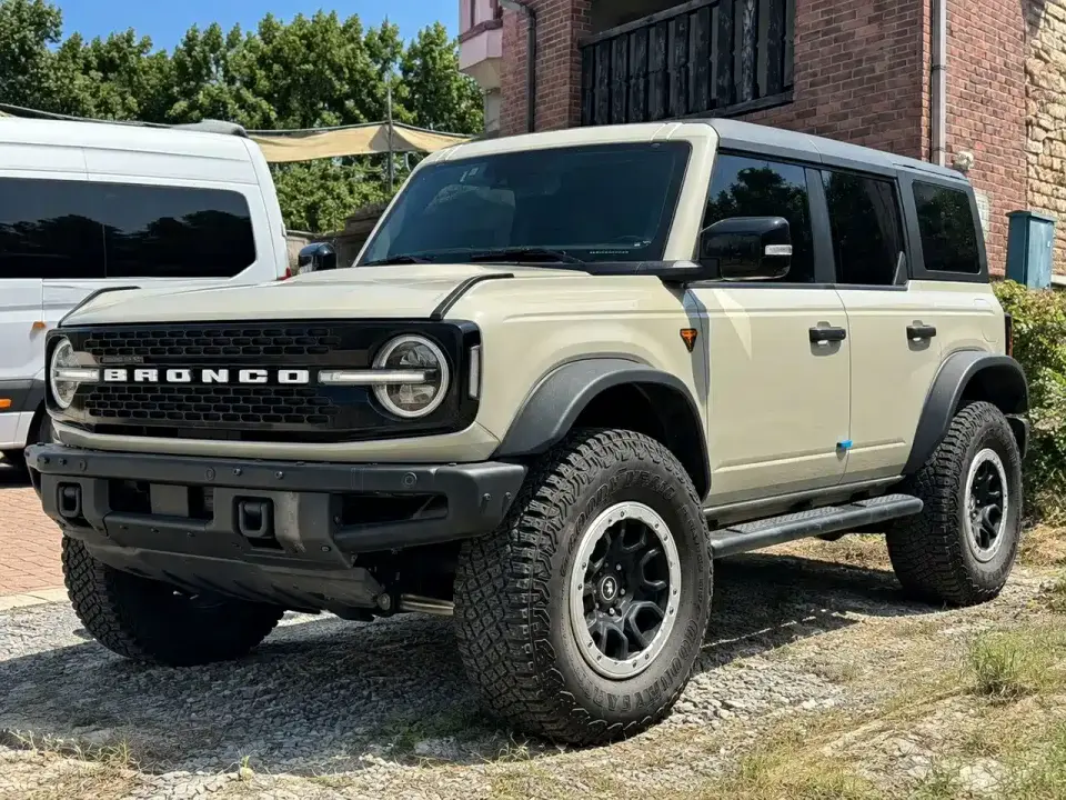 Ford Bronco 2.3T Badlands 2024