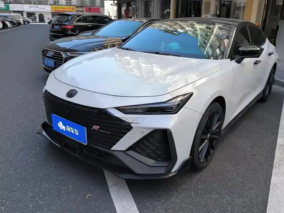 Changan UNI-V 2.0T Leading Speed Edition 2023
