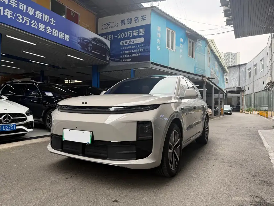 Li Auto L6 Pro 2024