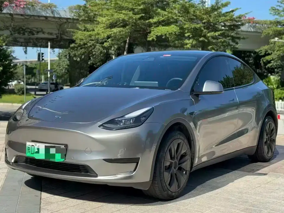 Tesla Model Y Facelift Rear-Wheel Drive Version 2023