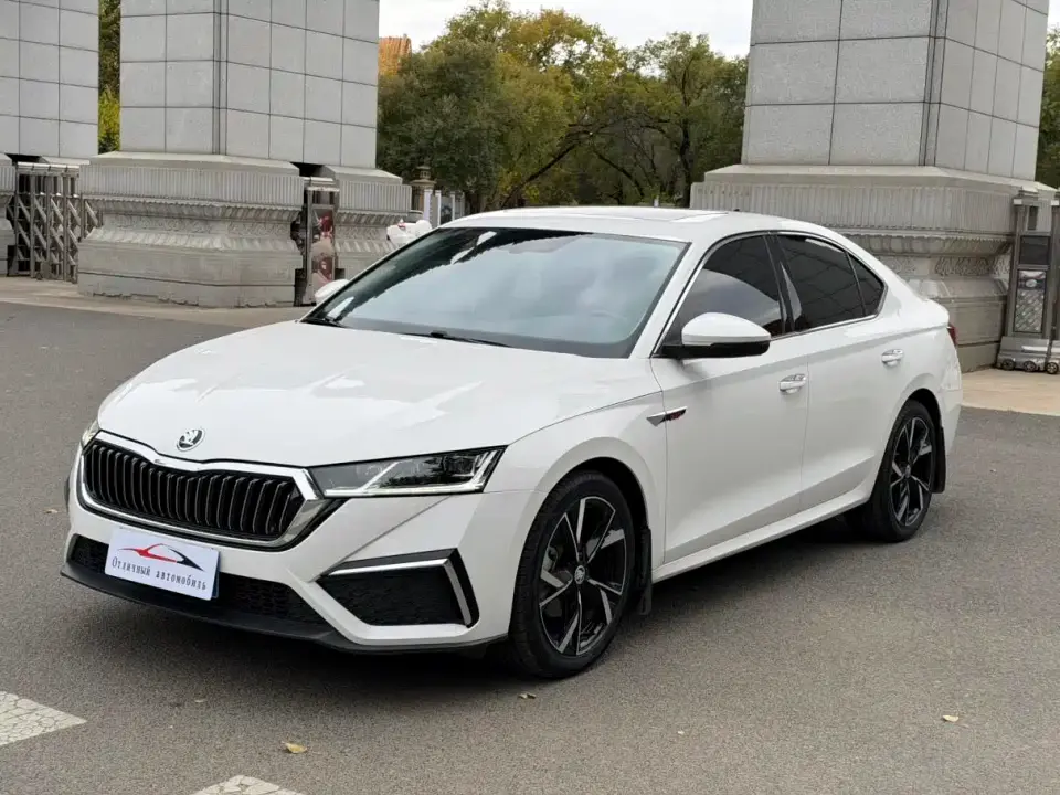 Skoda Octavia Facelift PRO TSI280 Premium Edition 2022
