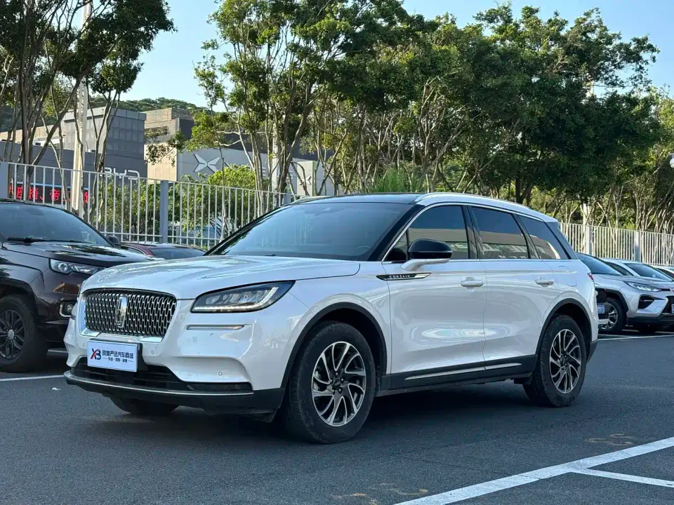 Lincoln Adventurer 2.0T 2WD Premium Elegance Edition 2020