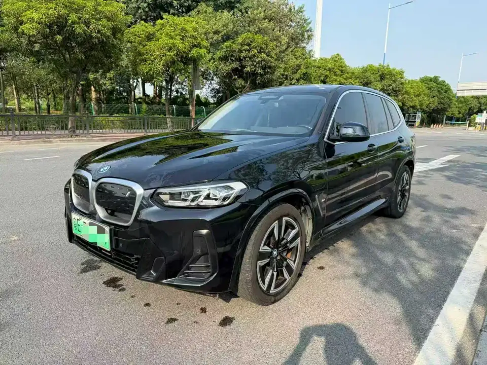 BMW iX3 Facelift Leading Model 2022