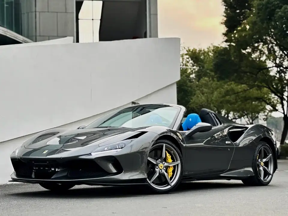 Ferrari F8 Spider 3.9T V8 2023