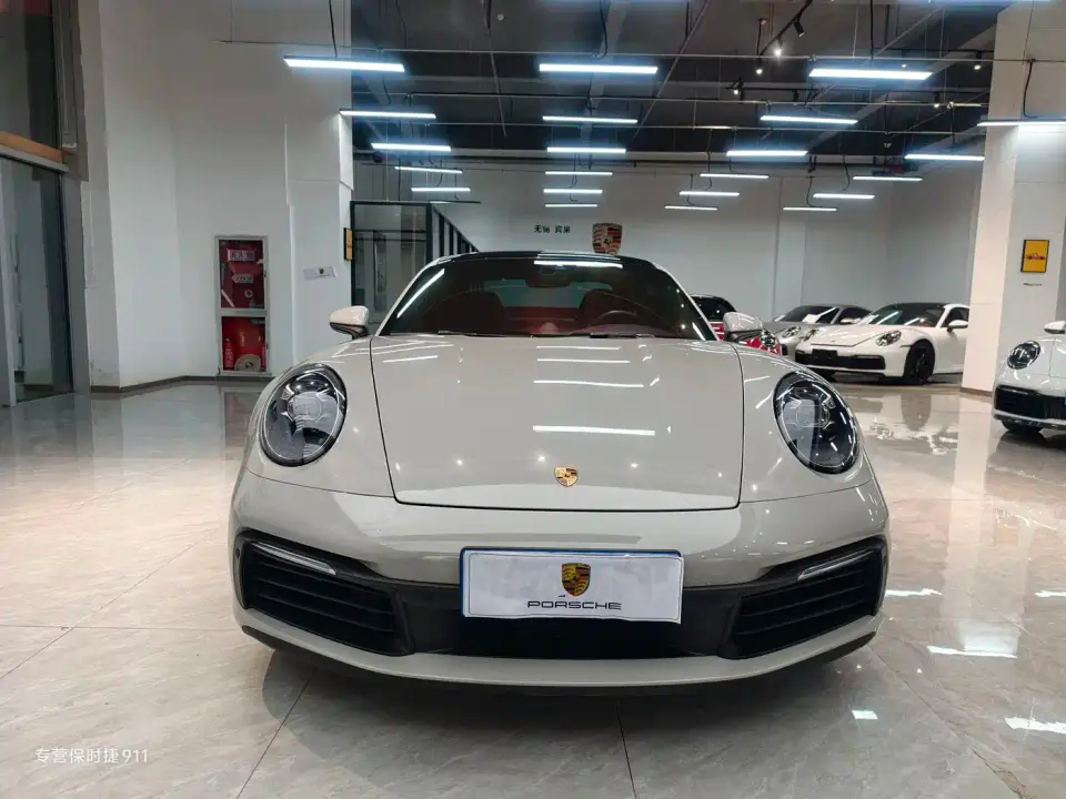 Porsche 911 Carrera 3.0T 2021