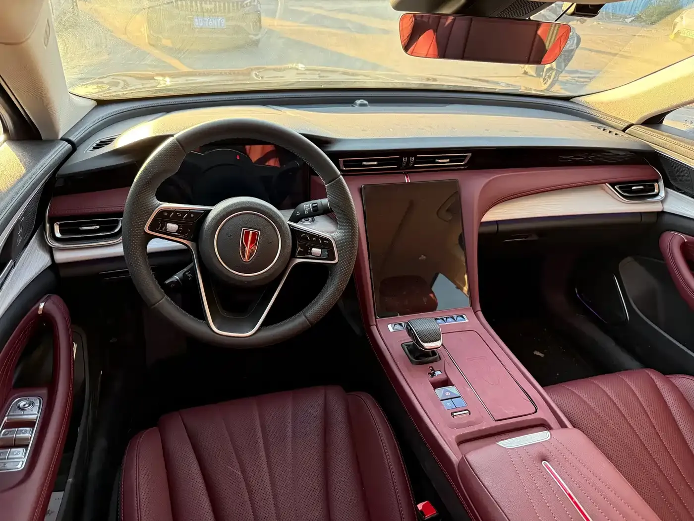 Hongqi H5 2.0T Automatic Flag Celebration 500,000 Units Anniversary Edition 2025 — фото 6