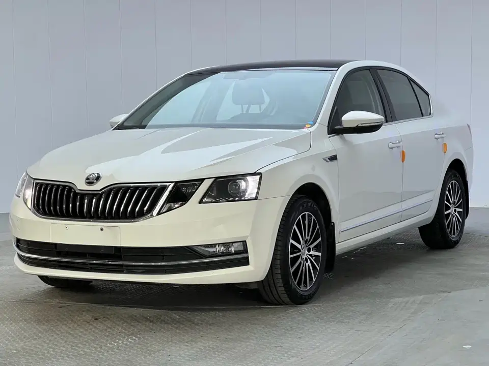 Skoda Octavia TSI230 DSG Smart Luxury Edition China V 2020
