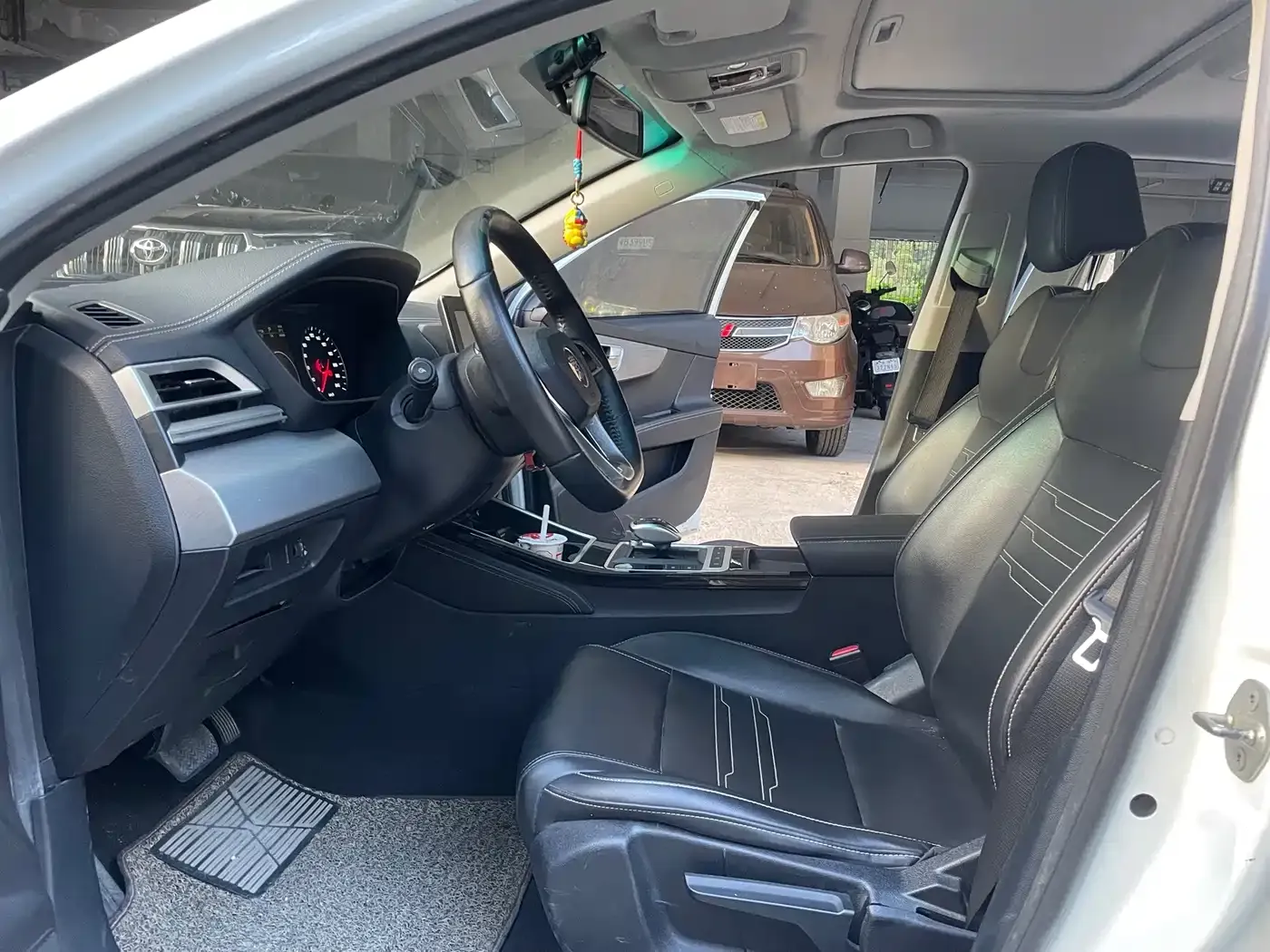 BYD Qin New Energy Long Range Luxury Edition 2020 — фото 7