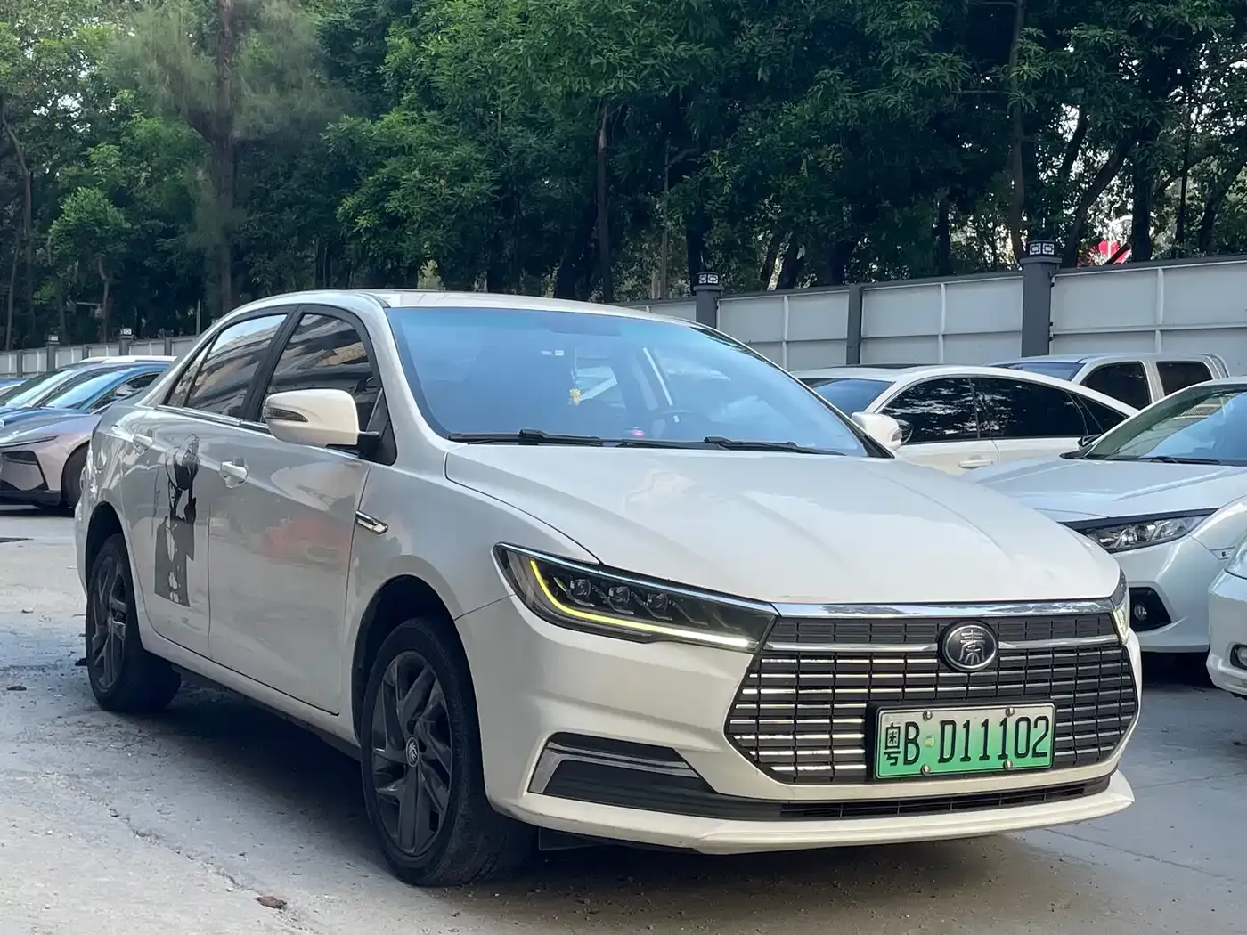 BYD Qin New Energy Long Range Luxury Edition 2020 — фото 3