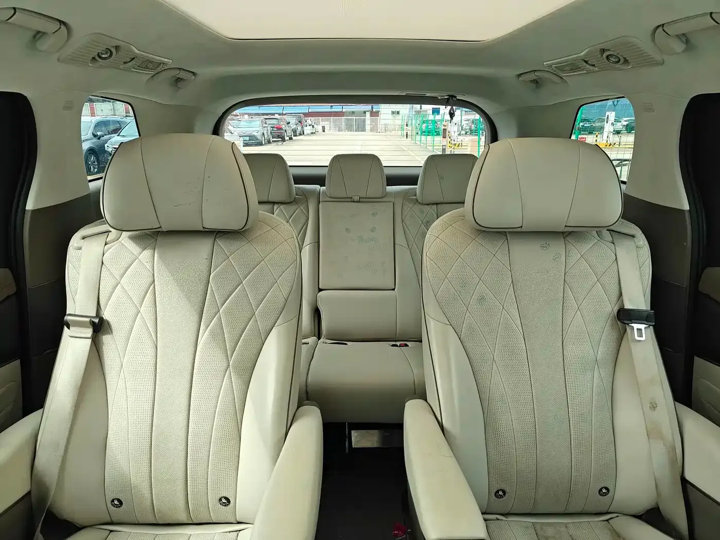 Denza D9 DM-i 970 AWD Flagship 2023 — фото 17