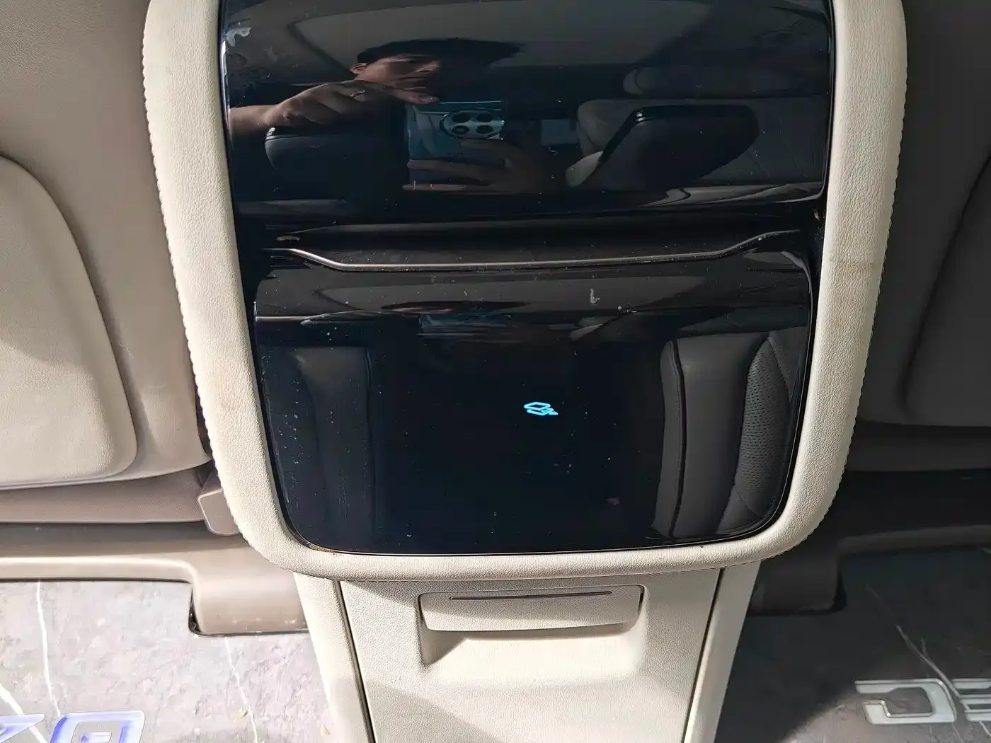 Denza D9 DM-i 970 AWD Flagship 2023 — фото 14