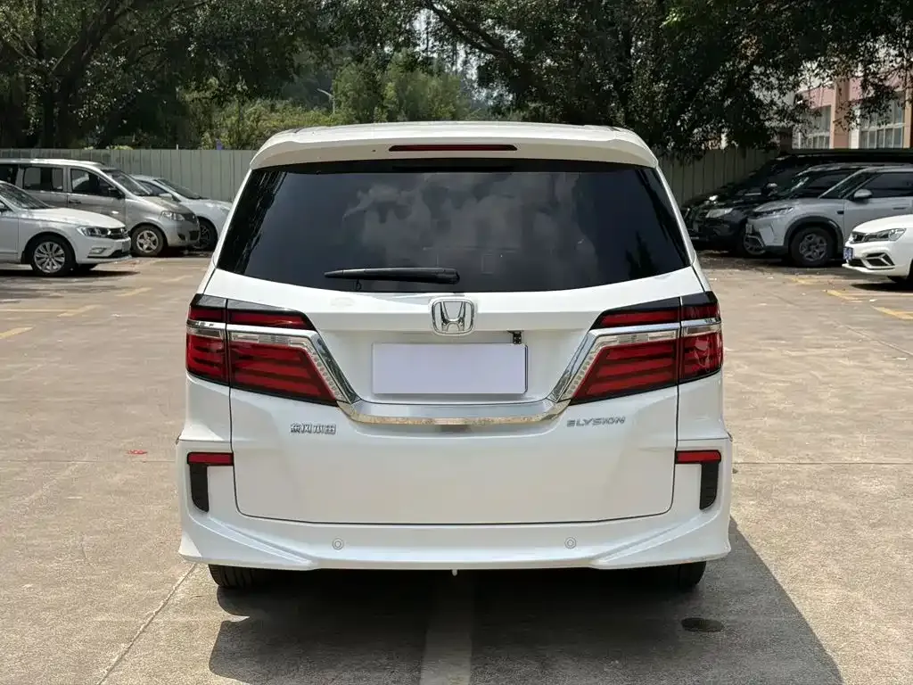 Honda Elysion 2.4L Classic 2019 — фото 8