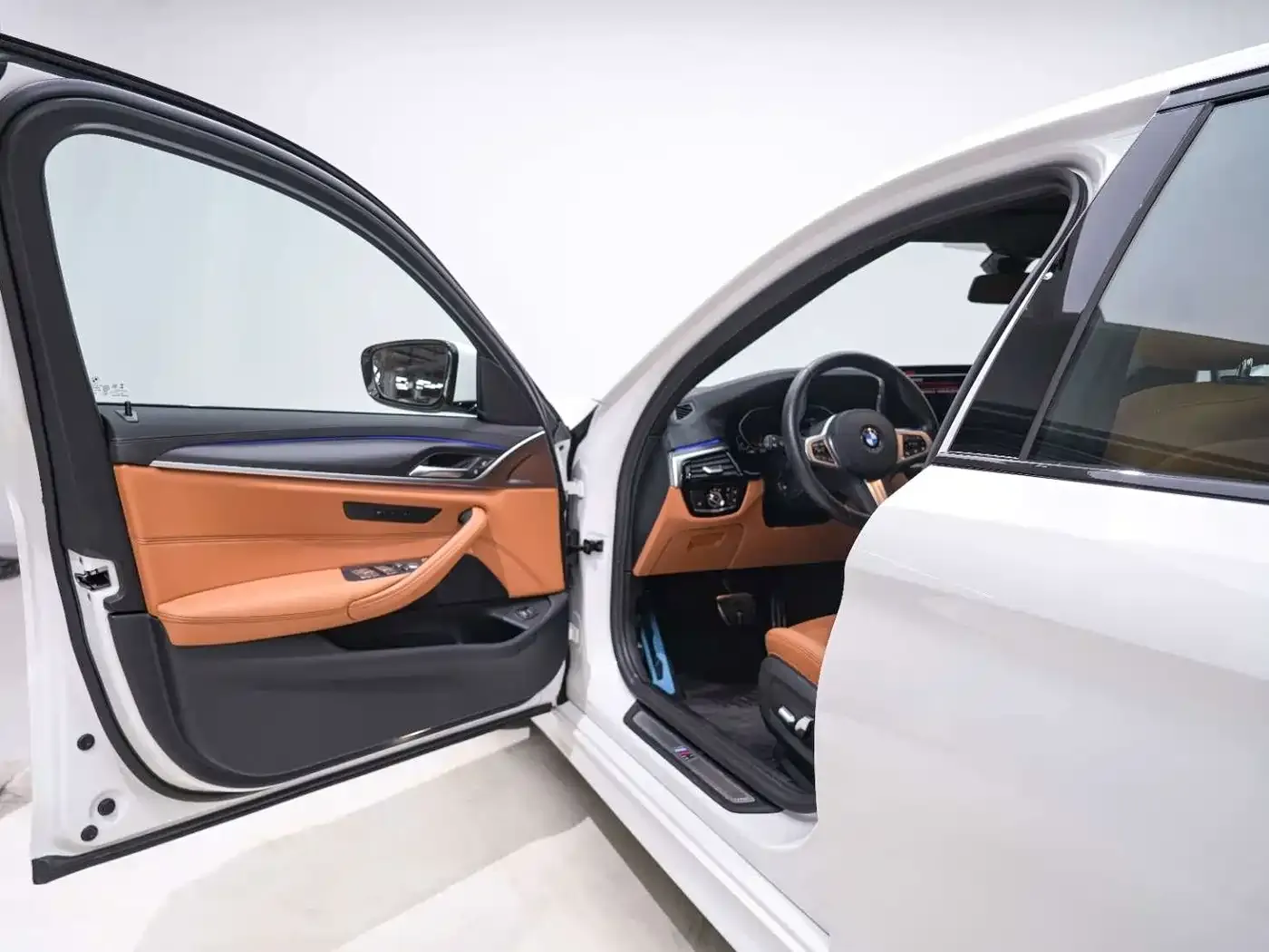 BMW 5 Series (Import) Facelift 525i M Sport Package 2022 — фото 15