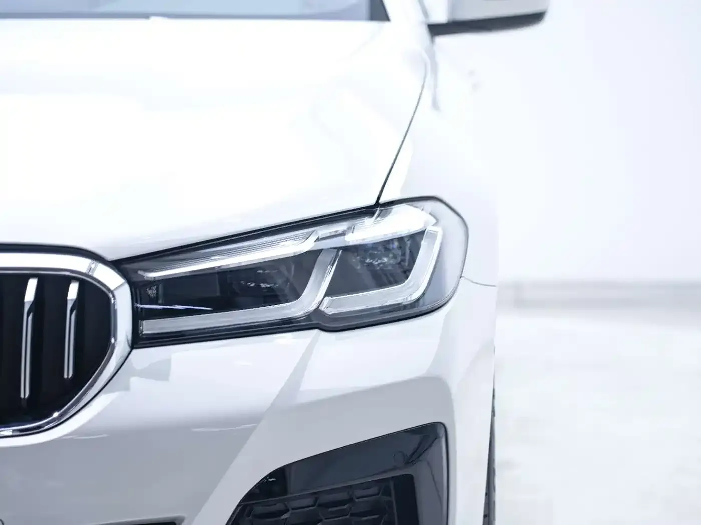 BMW 5 Series (Import) Facelift 525i M Sport Package 2022 — фото 9